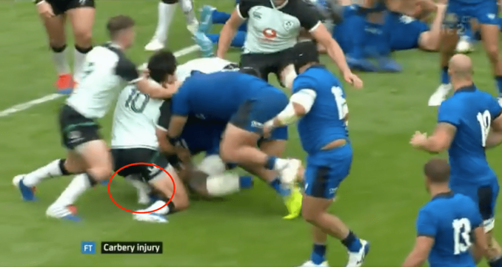 WATCH: Video of the moment Joey Carbery suffered injury v Italy. - Huge ...